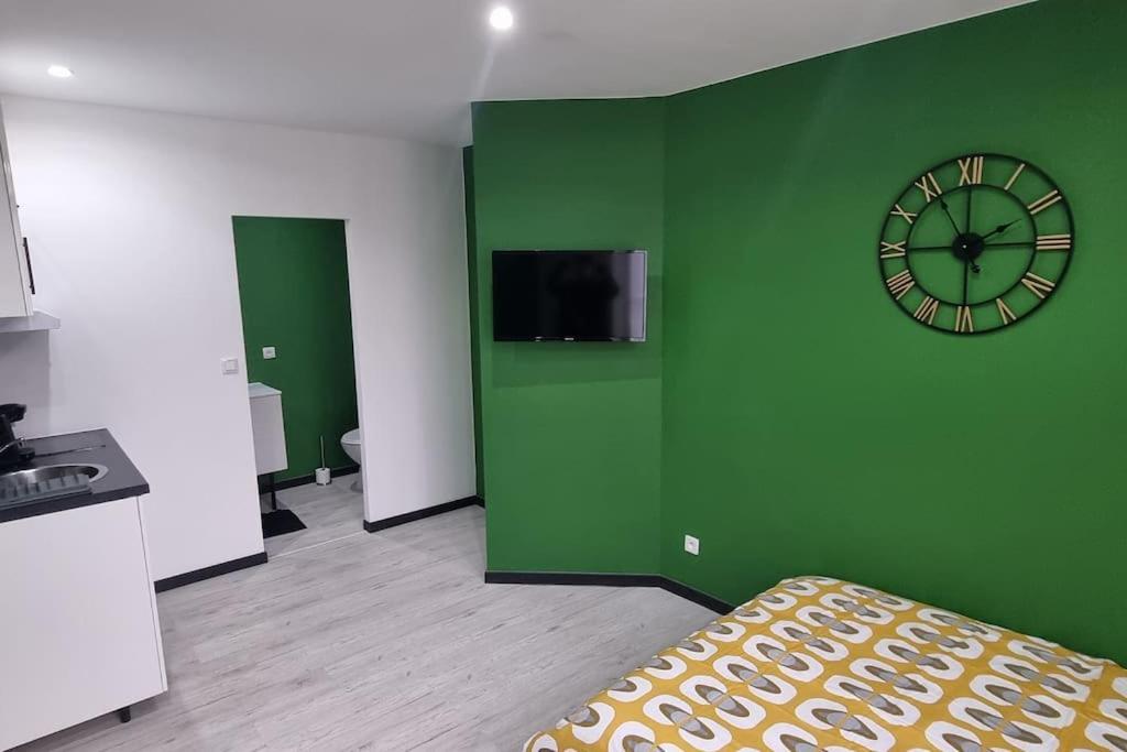 Studio Hibiscus Tout Confort, Renove Saint-Quentin  Extérieur photo